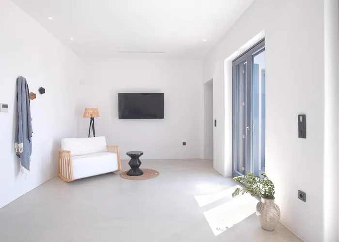 Tourmaline كالافاتيس